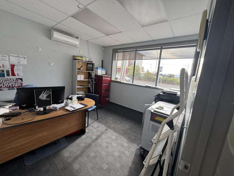 Office/405-407 King Street North Hastings_5