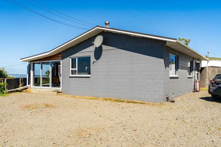 8 Signal Station Road Pouto_22