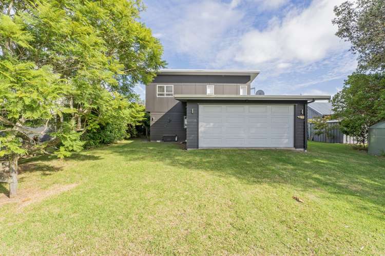 17 Morcom Drive Cooks Beach_19