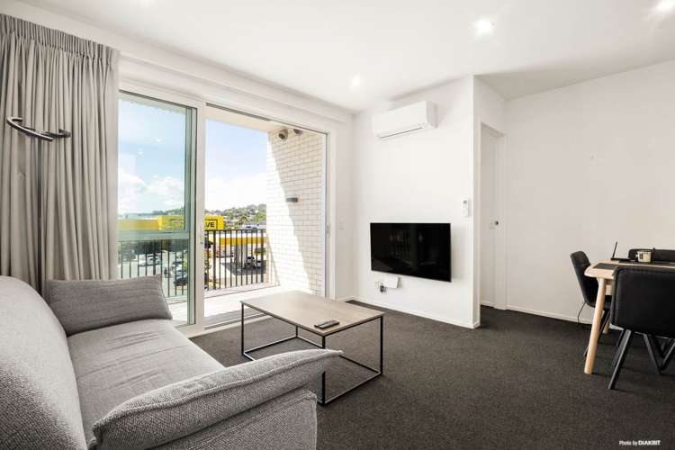 209/1B Soljak Place Mt Albert_6