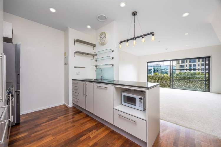 321/57 Mahuhu Crescent_5