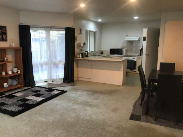 5/372 Whangaparaoa Road Stanmore Bay_3