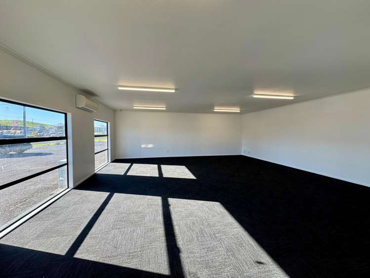 2/25 Hurlstone Drive Waiwhakaiho_1
