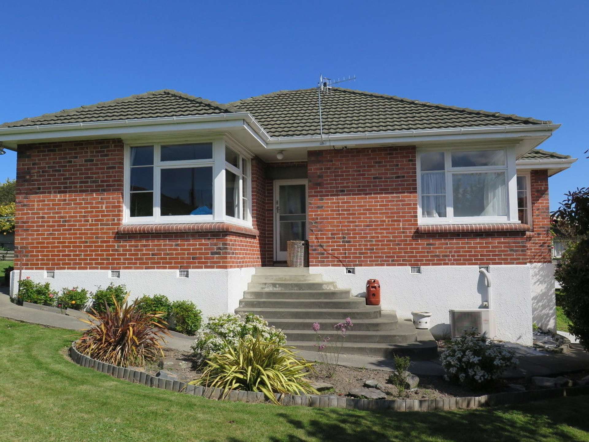 1 Hartley Crescent Marchwiel_0