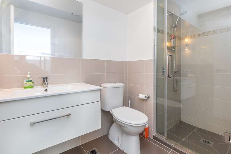 1004/168 Hobson Street Auckland Central_16