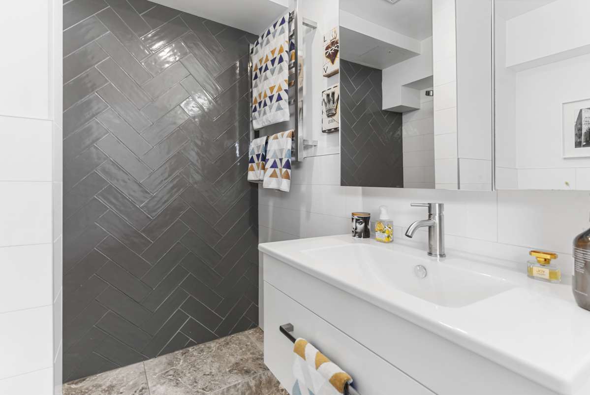 104/43 Brown Street_3