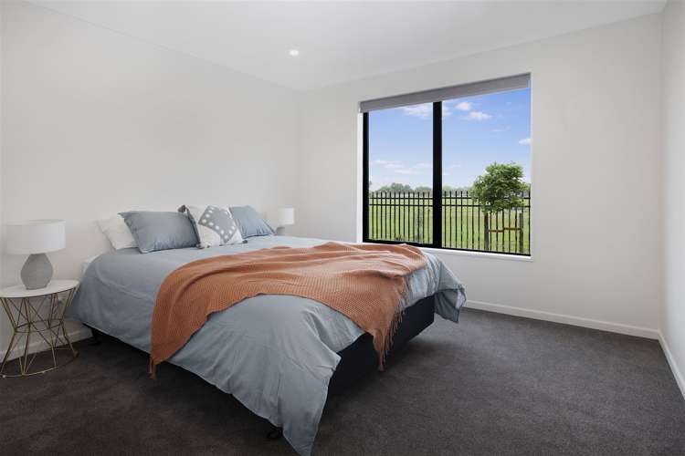 18 Kingsbridge Drive Burwood_18