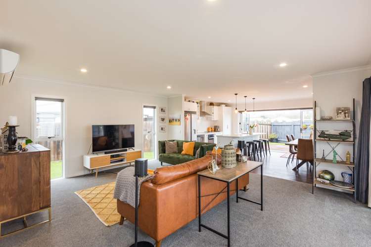 15 Wescombe Grove Feilding_13