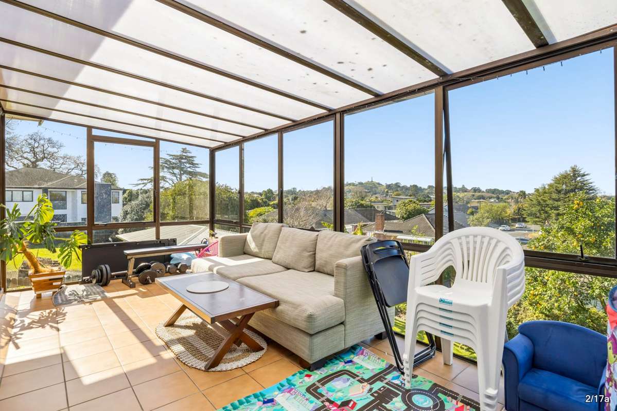 1 & 2/17a Rowan Road_3