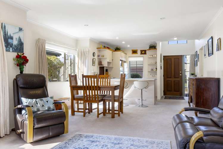 4 Lakeridge Close Rangatira Park_6