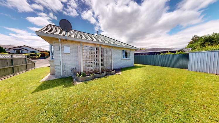 8 Holly Court Palmerston North Central_8