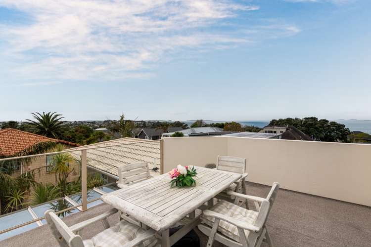 28 Ridge Road Waiake_13