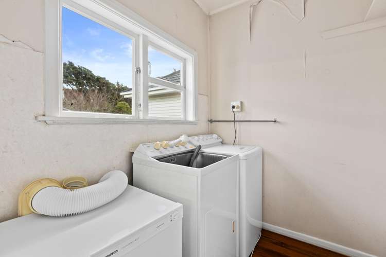 17 Hampton Hill Road Tawa_11