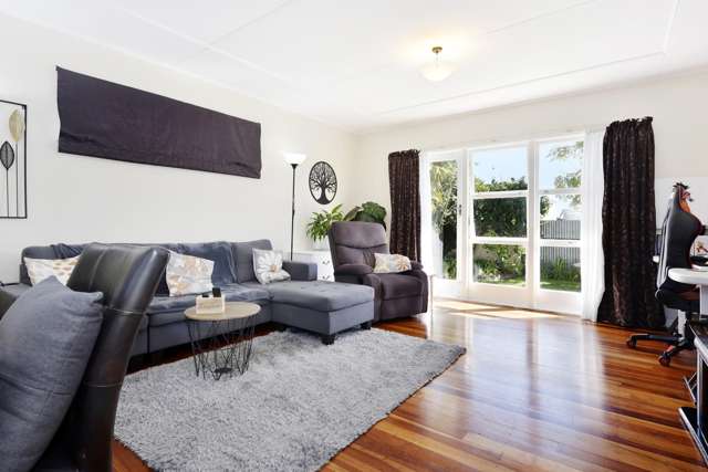 2/46 Fergusson Street Stoke_3