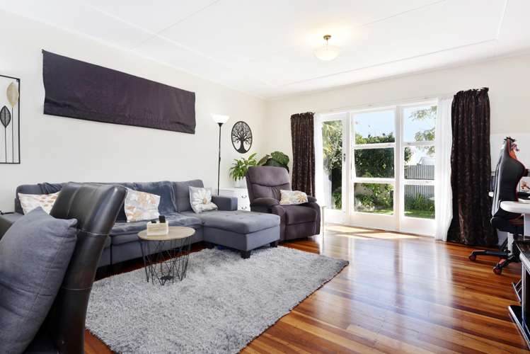 2/46 Fergusson Street Stoke_3