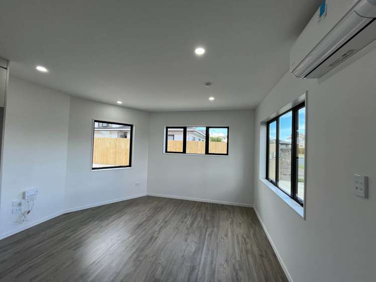 7A Chelburn Crescent Mangere East_3