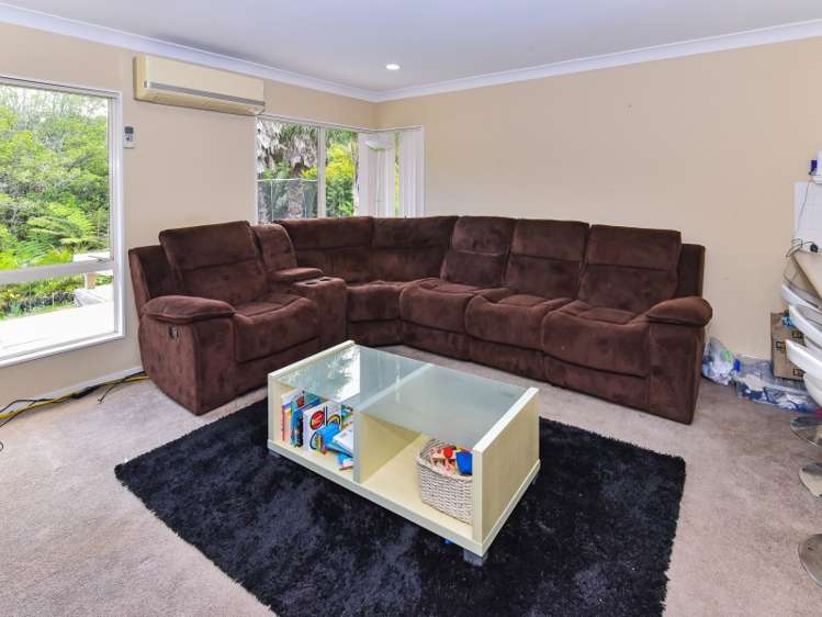 29 Silkwood Grove Totara Heights_15