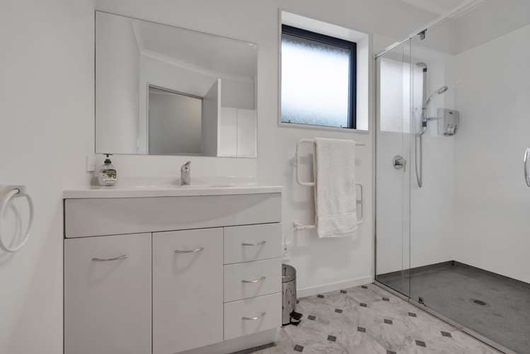 42e Camellia Avenue Bell Block_16