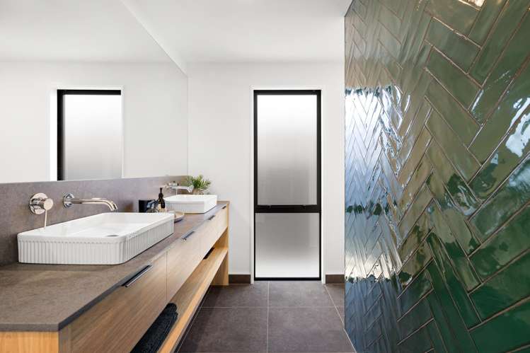 8 Kirkland Crescent Harewood_14