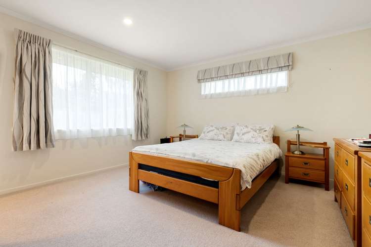 29 Saint James Drive Huntington_16