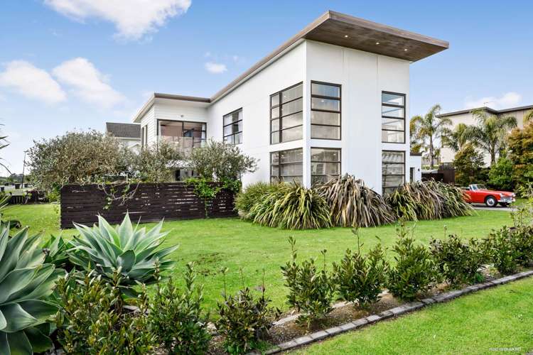 31 Constellation Avenue Beachlands_23