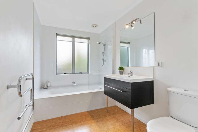 55 Bannings Way Hobsonville_12