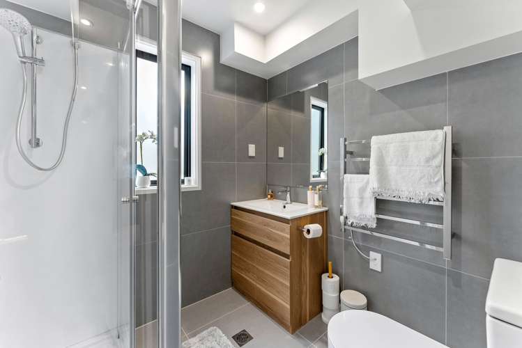 103/318 Wairau Road Glenfield_5