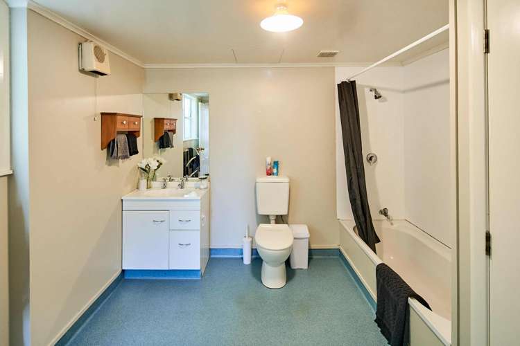 6 Gordon Street Newtown_12