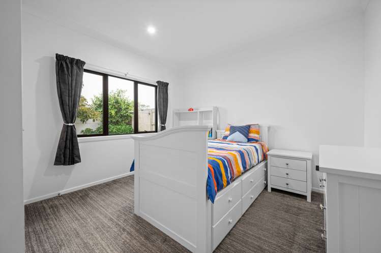 1 Waireka Road Rototuna North_18