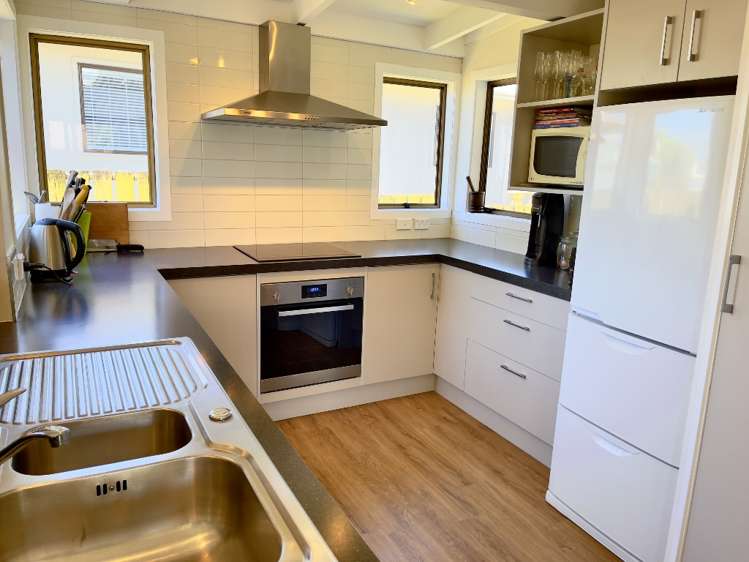 402 Linton Crescent Whangamata_10