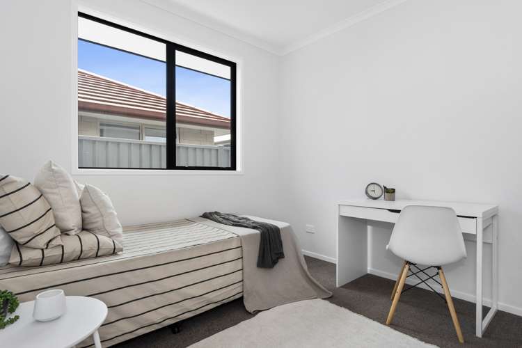 32 Blacklock Road Pyes Pa_17