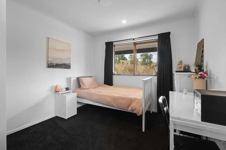 315b Ashhurst Road Bunnythorpe_21