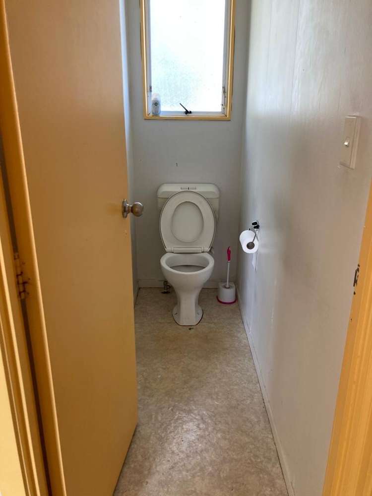 3/3 Etherton Drive Manurewa_7