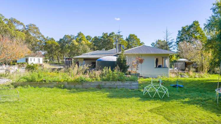 254 Wilder Road Porangahau_10
