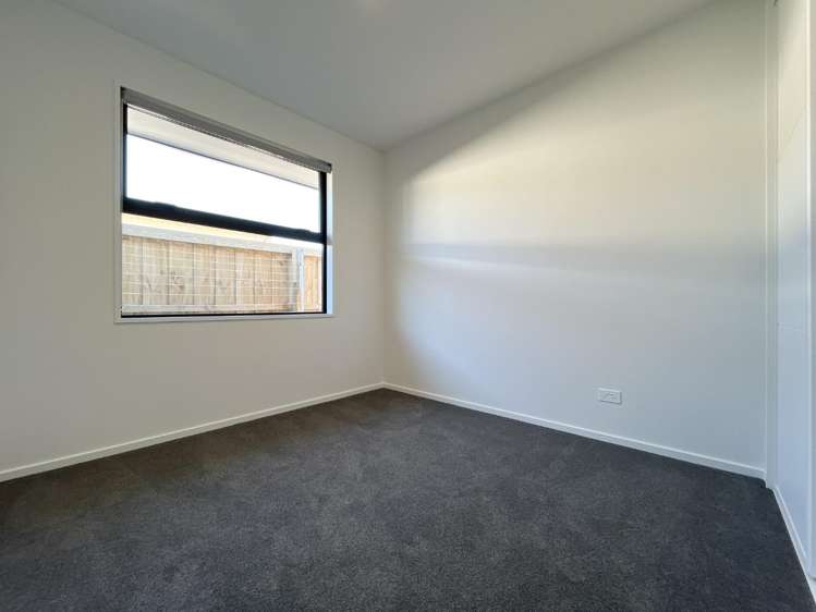 15 Silvergrass Way 11103_8