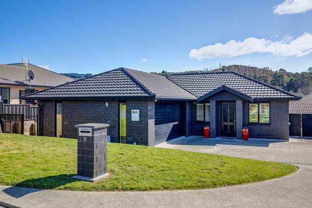 11 Greenstone Grove Brown Owl_1