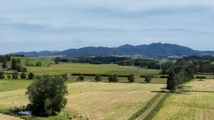 Charlton Road Upper Charlton_9