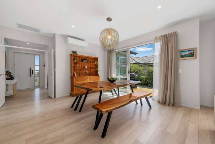 24 Lydiard Place Beachlands_22