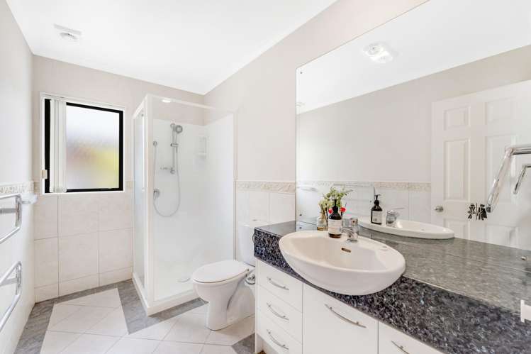 44 Thornbury Crescent East Tamaki Heights_18