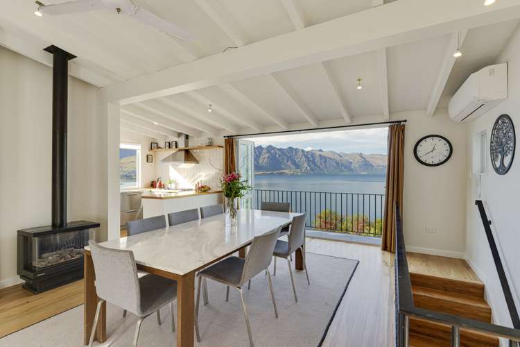 6 Matau Place Fernhill/Sunshine Bay_5