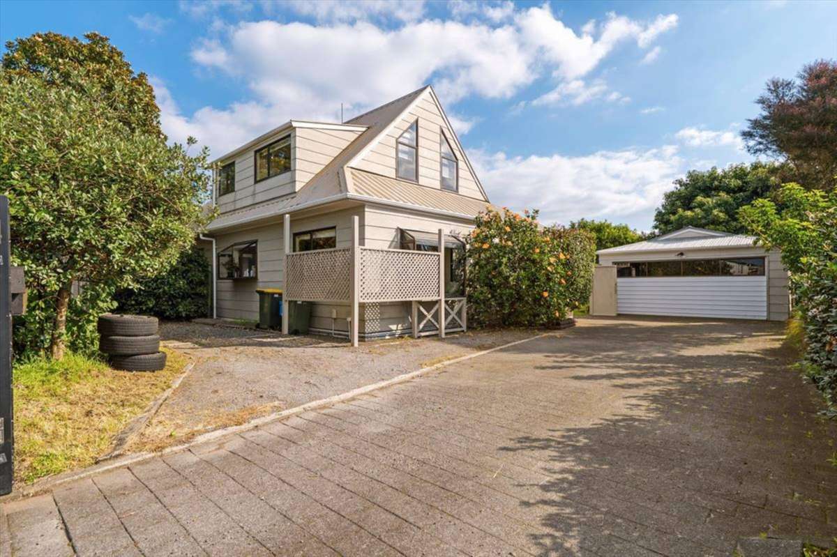 225 Boucher Avenue_0