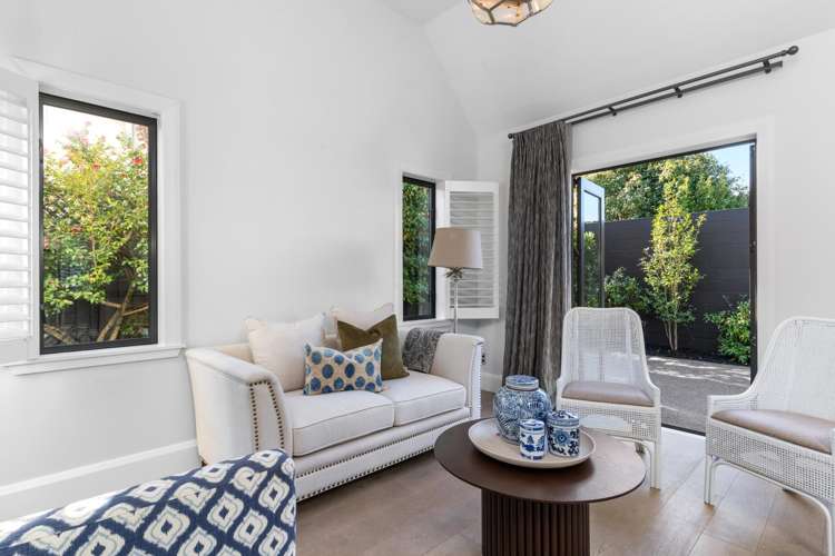 5 Merivale Lane Merivale_7