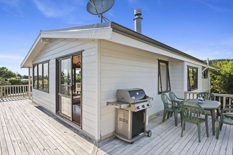 29 Harper Road Waimarama_14