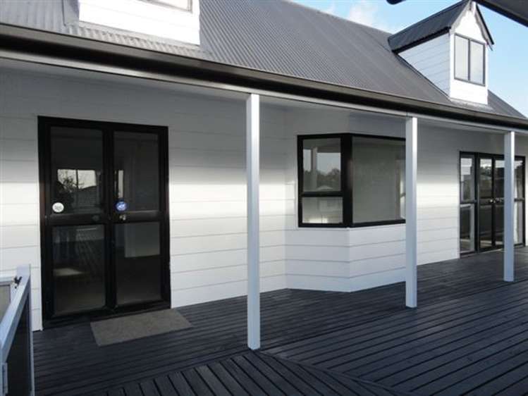 9 Rochas Place Clover Park_1