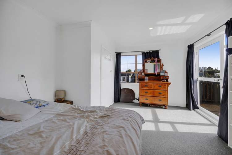 9 Standish Street Midhirst_19