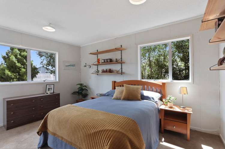 42 Rewarewa Road Te Atatu Peninsula_25