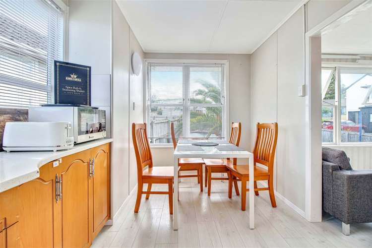 7 Kaweka Street New Lynn_8