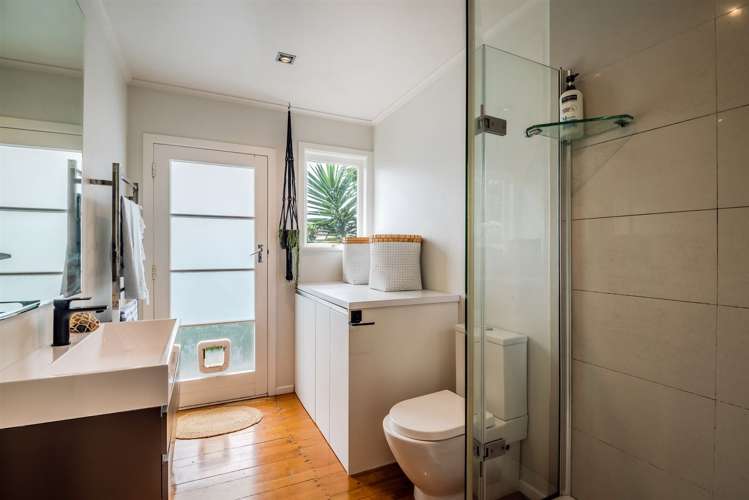 1/49 Tui Glen Road Birkenhead_16