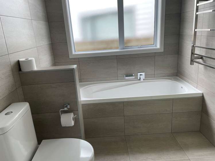 6 Ararata Lane Mangere Bridge_9