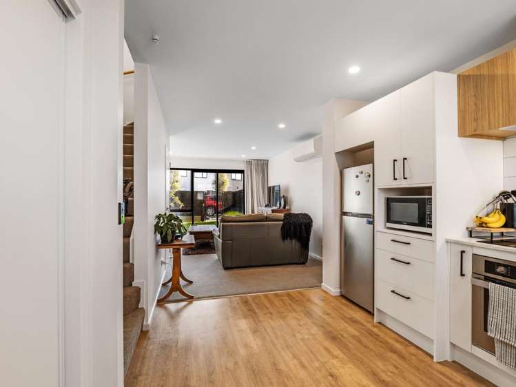 68 Miromiro Street 1404_5